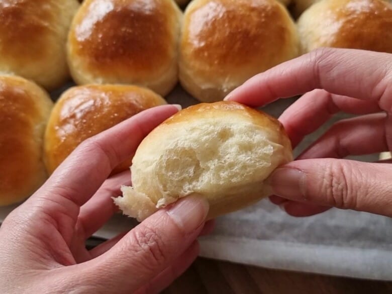 No Knead Dinner Rolls